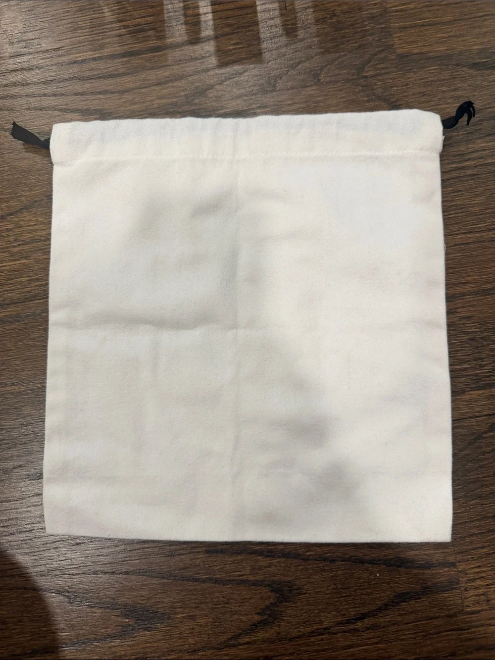 diptyque White Canvas Drawstring Pouch with Black Logo and 3 Sample Vials